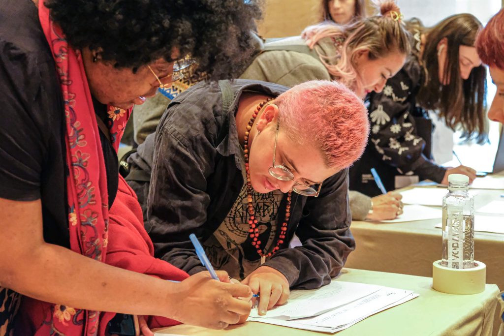 On the Right Track učesnice