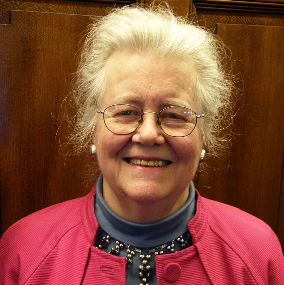 Peggy McIntosh THUMB Photo: A portrait of Peggy McIntosh